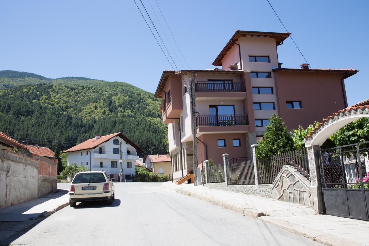 Sveti Nikola Family Hotel Sapareva Banya Ngoại thất bức ảnh
